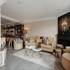 Guest house Cape Finest Located In De Waterkant ****